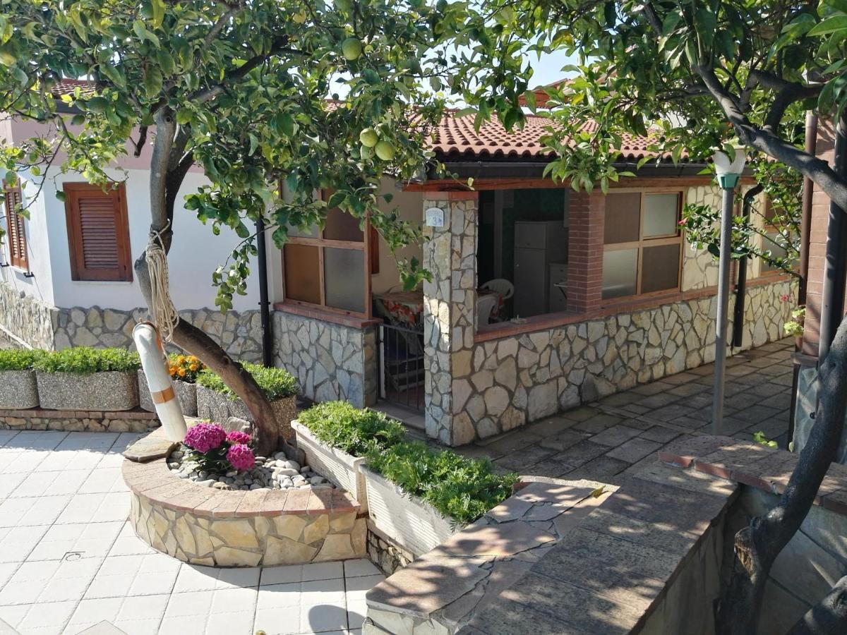 Villaggio Romaniello مارينا دي كاميروتا المظهر الخارجي الصورة