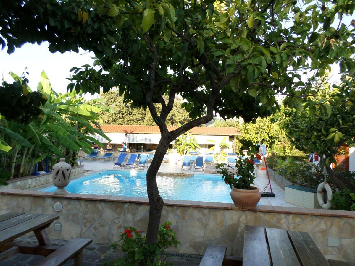 Villaggio Romaniello مارينا دي كاميروتا المظهر الخارجي الصورة