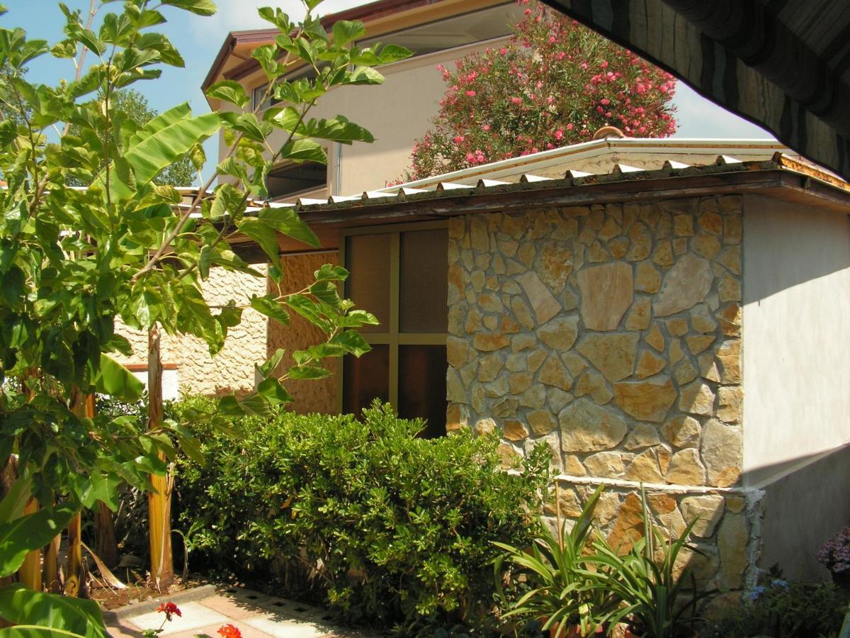 Villaggio Romaniello مارينا دي كاميروتا المظهر الخارجي الصورة