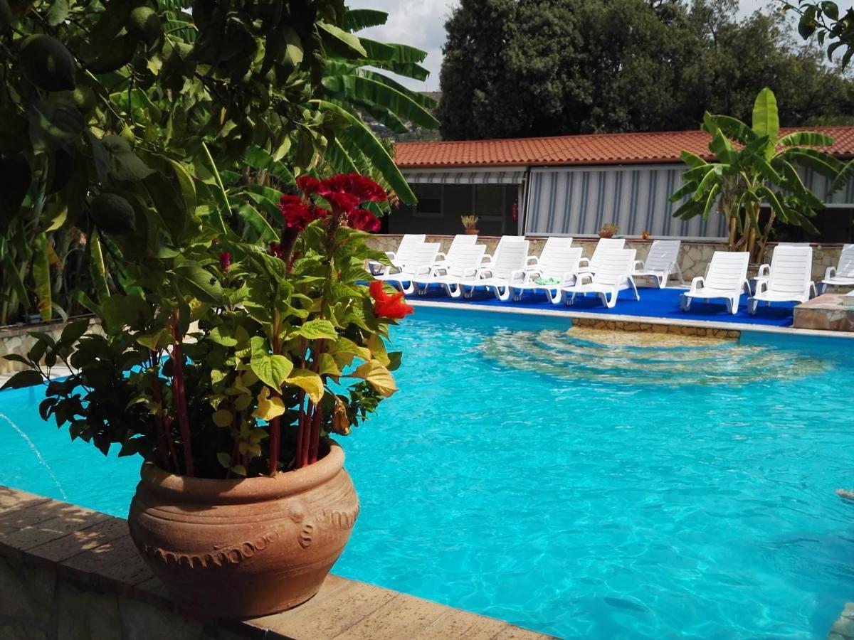 Villaggio Romaniello مارينا دي كاميروتا المظهر الخارجي الصورة